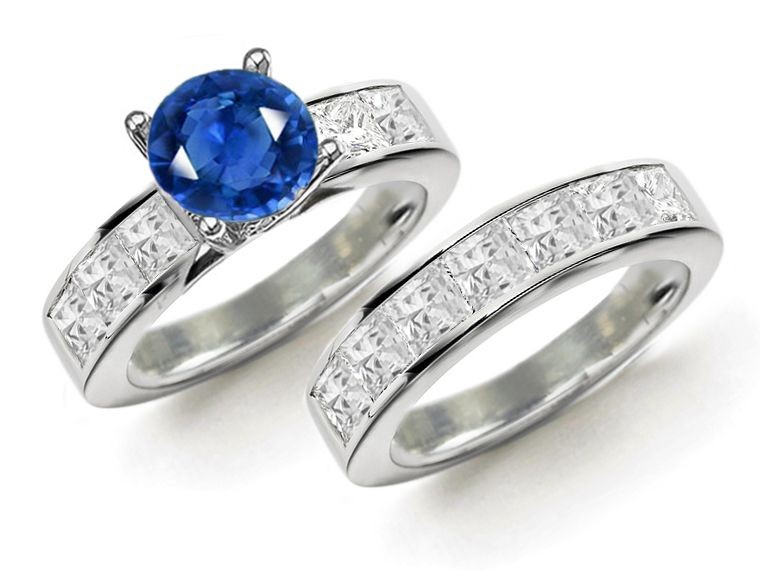 Gem Dealers Favorite: 5 Stone Rare Deep Sapphire & Princess-Cut Diamond Ring in 14k White Gold & Platinum Carat Weight