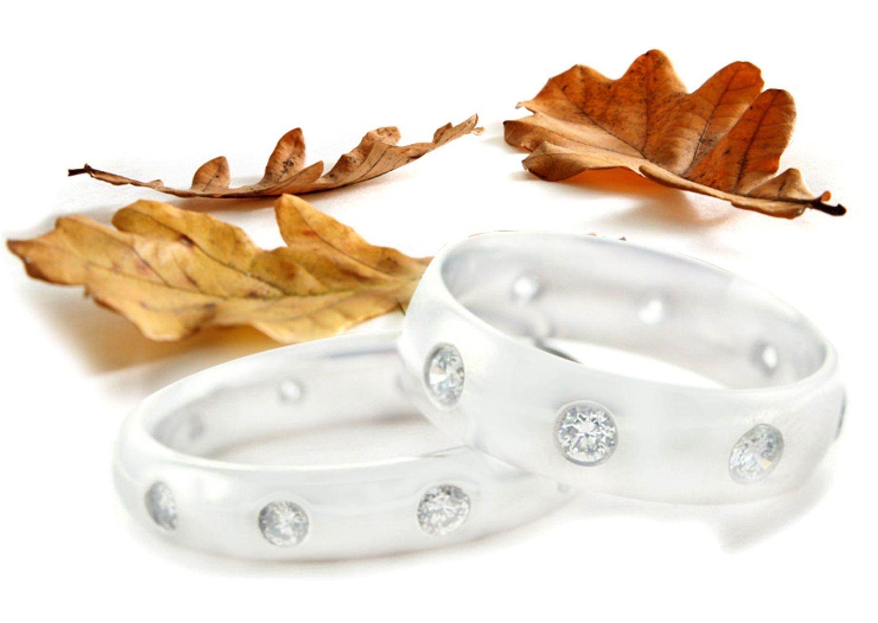 Diamond Eternity Rings: Platinum Eternity Diamond Ring Burnish Set with Diamonds