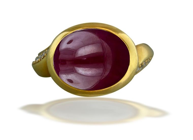 Art Nouveau Gold Bright Cherry Luscious Red Deeply Saturated Ruby Cabochon Ring