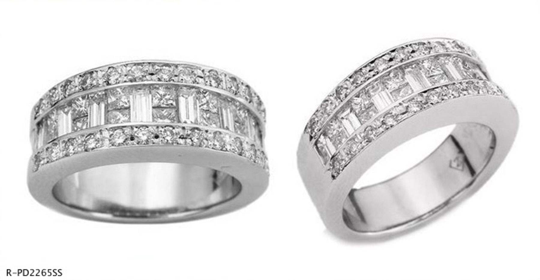 Platinum Bagguette Round Diamonds Ring