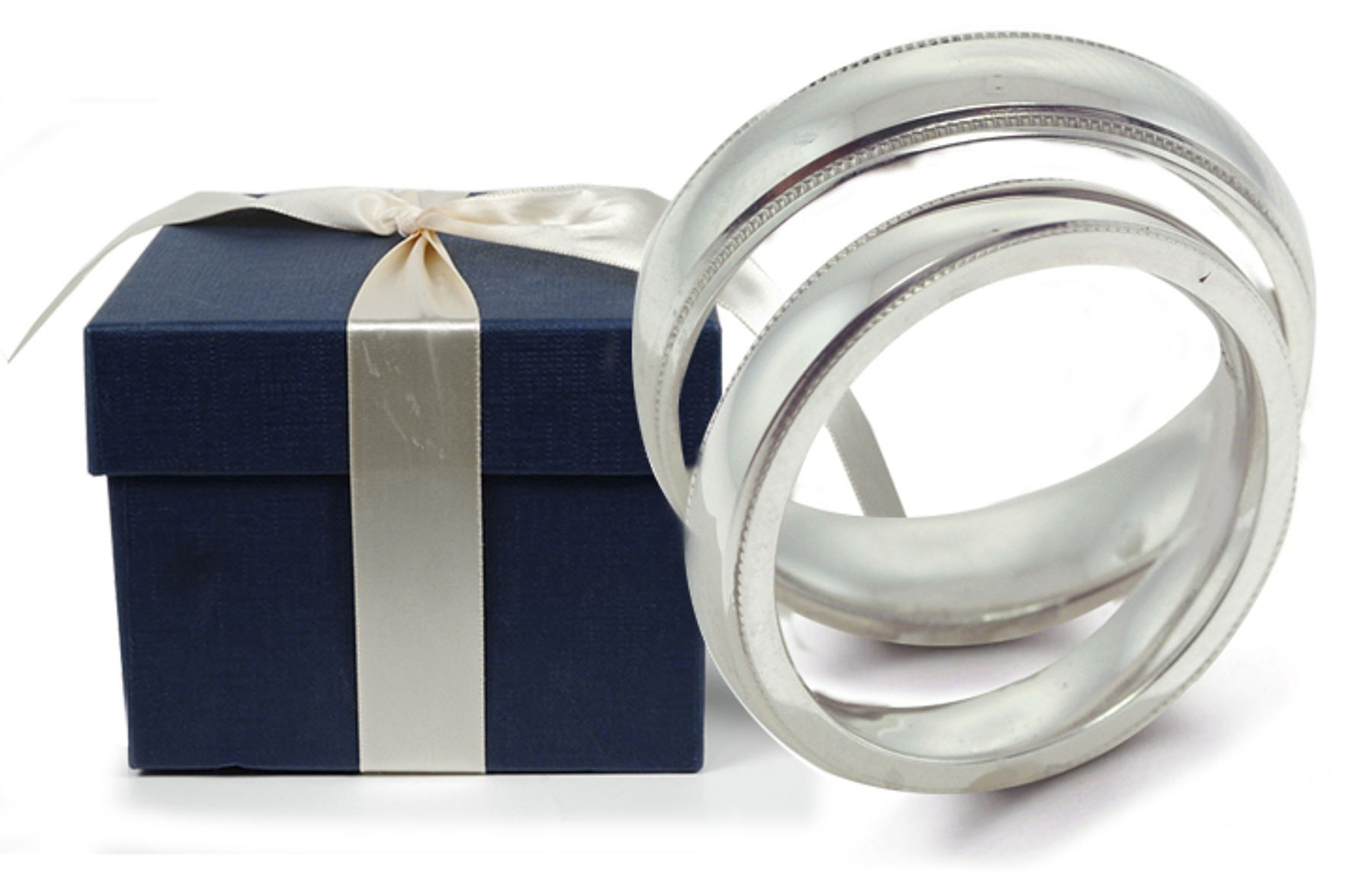 Comfort Fit Milgrain Platinum Wedding Band: Platinum Iridium comfort fit milgrain wedding ring