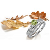 Green Diamond Rings: Platinum Green Round Diamond and White Round Diamonds Engagement Rings