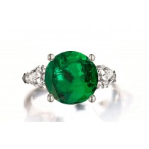 Three Stone Round Emerald & Pear-Shaped Diamonds Ring