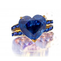 Ring with Blue Sapphires in Gold or Platinum