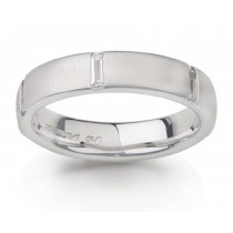 Platinum Comfort Fit Diamond Ring with Baguette Diamonds