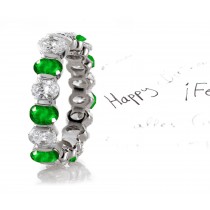 Vibrant: Glittering Bar Set Oval Cut Diamond & Oval Emerald Eternity Vibrant & Special Design Band