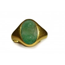 Finely Carved and Chased Heads Figures: Ancient Rich Green Stone Color Emerald from Red Sea in Gold Signet Ring