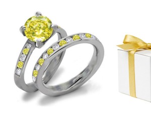 Yellow Diamond & White Diamond Fancy Rings