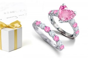 18K WHITE GOLD GENUINE 3 - STONE PINK SAPPHIRE & WHITE TOPAZ OR DIAMOND SILVER WHITE RING SIZE - 7