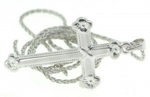 Platinum cross pendant with platinum pendant chain