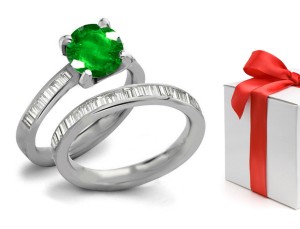 Prices on Request: Exclusive Round Shaped Emerald Ring With Diamonds in 14k White Gold 