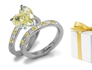 Yellow Diamond & White Diamond Fancy Rings