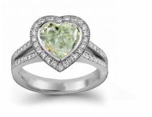 Heart Green Diamond Designer Ring
