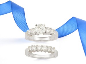 Engagement Ring Matching Wedding Band. 